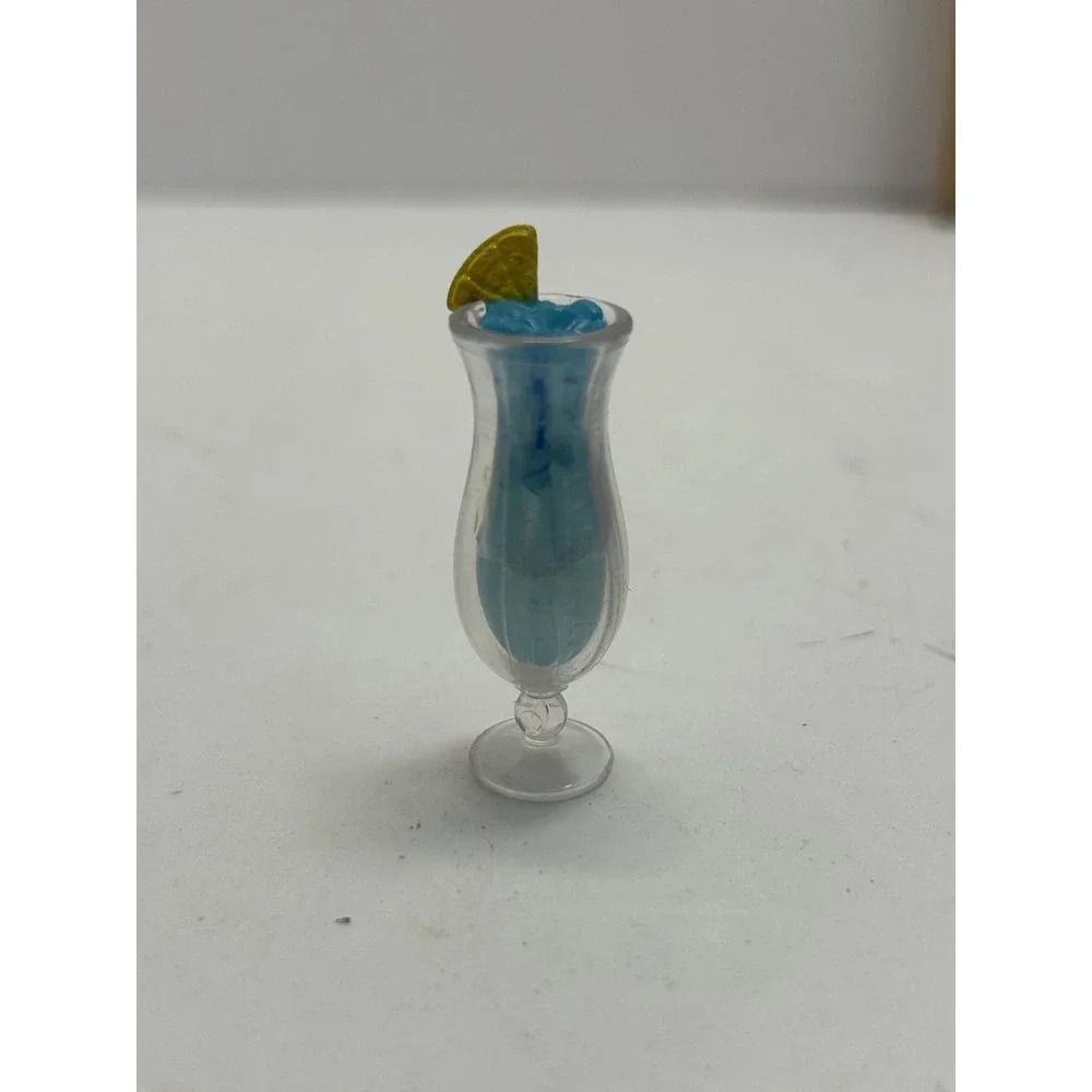 Hard Rock Cafe Mini Drink Figurines Lot 2 Milkshake Blue Cocktail Small Plastic